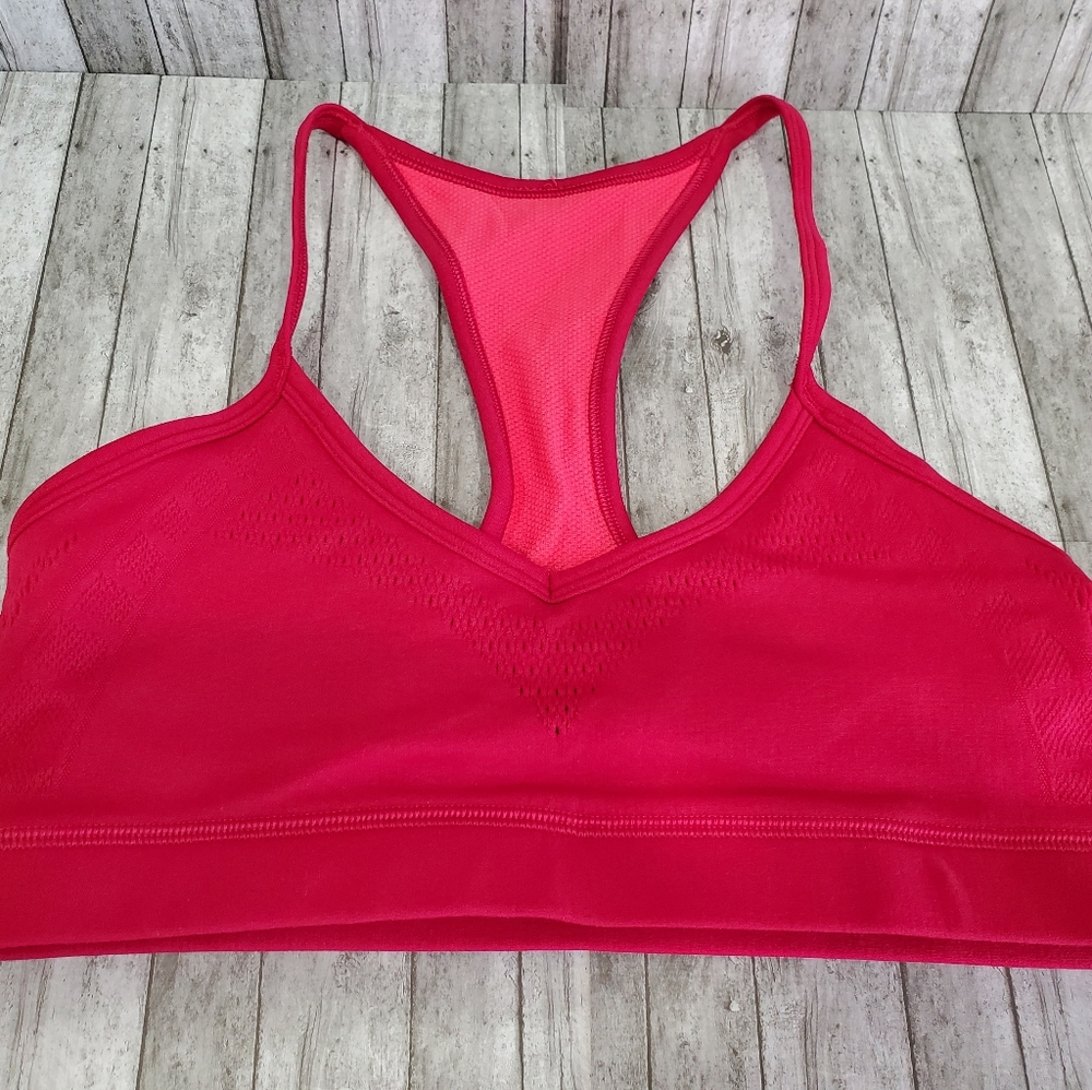 Lululemon Pink Sports Bra Size 8 NWOT